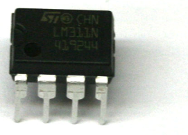 LM311 voltage comparator
